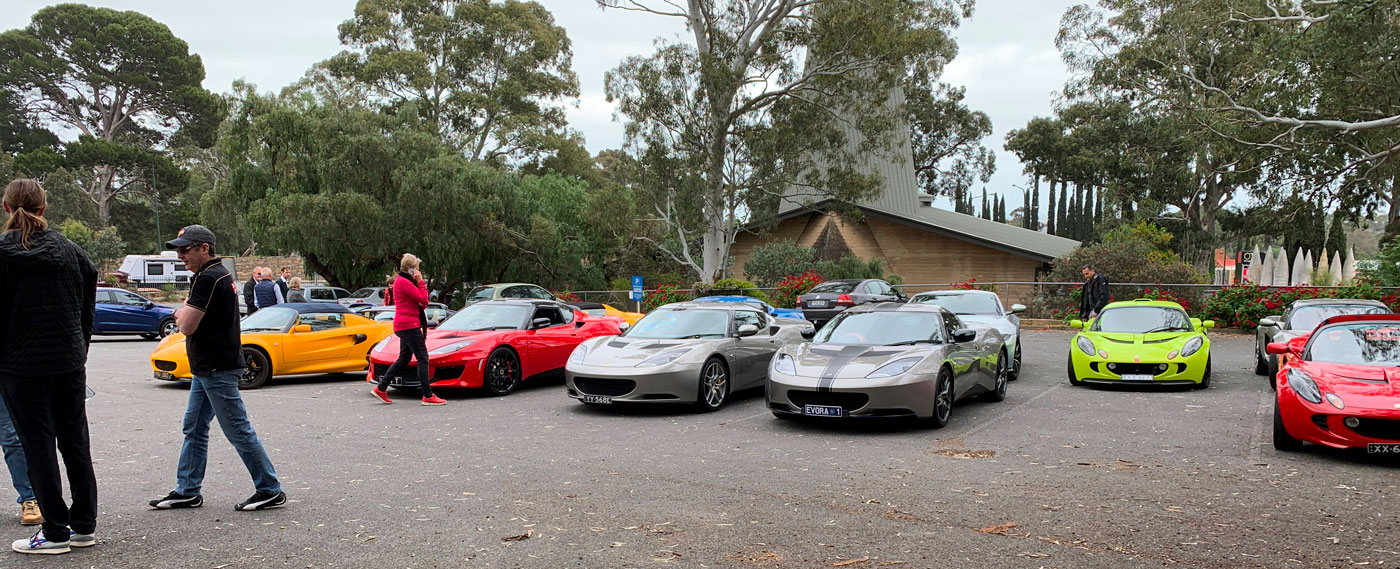 Cars assemble for the October run to Strathalbyn