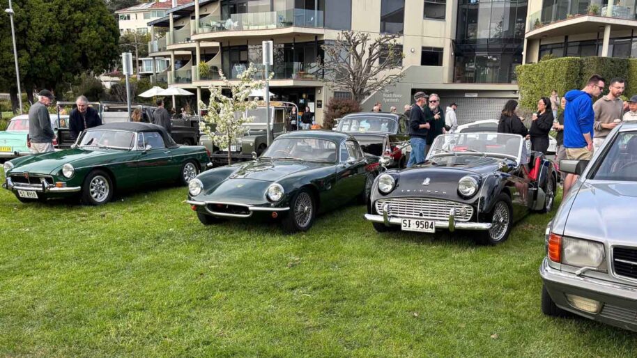 Club Lotus at October 2025 Sandy Bay Meetup